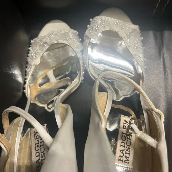 Badgley Mischka White Embellished Heels for Special Occasions 4 inches high - Picture 6 of 10